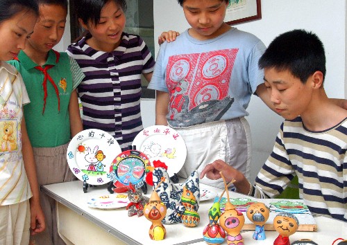 巧手裝點(diǎn)教室——手工藝品制作指南